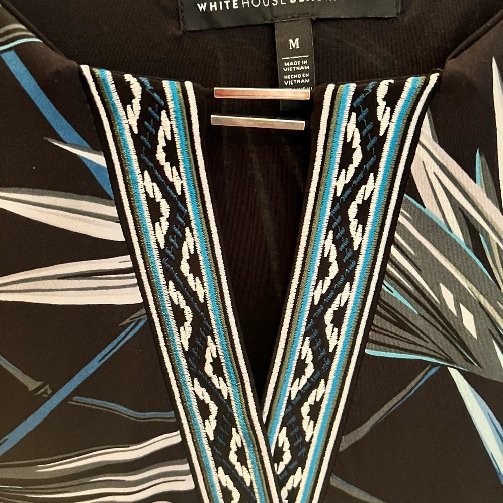 Sleeveless tropical print dress - Picture 3 of 3